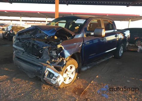 2015 Toyota Tundra Sr5 5.7L V8 из США, поврежденный, VIN 5TFDW5F11FX426776